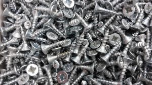 Секреты успешного каркасного и загородного строительства. Роль крепежа и метизов