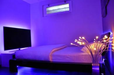 Светодиодная подсветка спальной комнаты