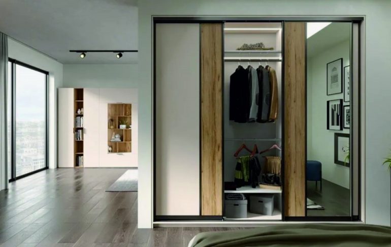 Шкафы-купе и зонирование пространства: практические идеи