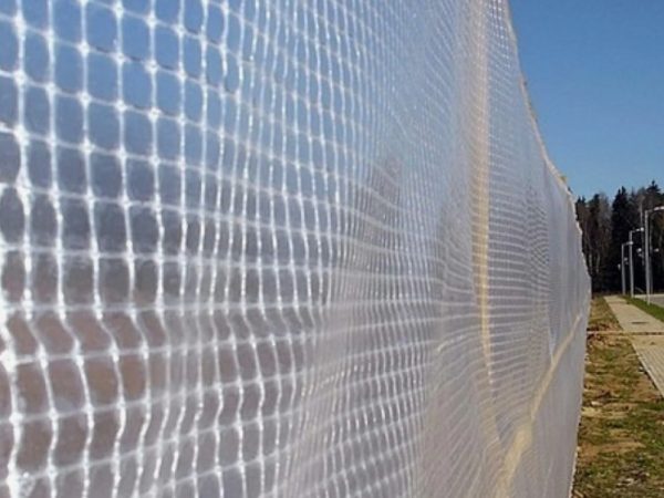 Армированная пленка для временных кровель и навесов