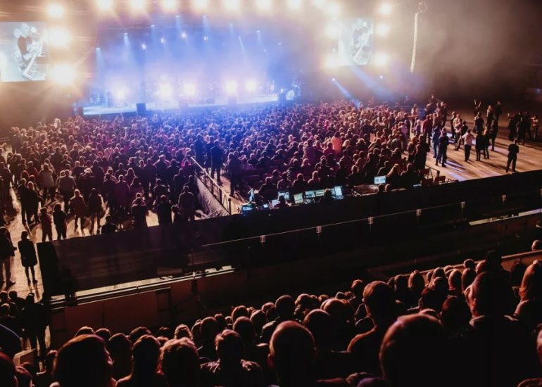 Как выбрать идеальное место в зале на концерт любимого артиста